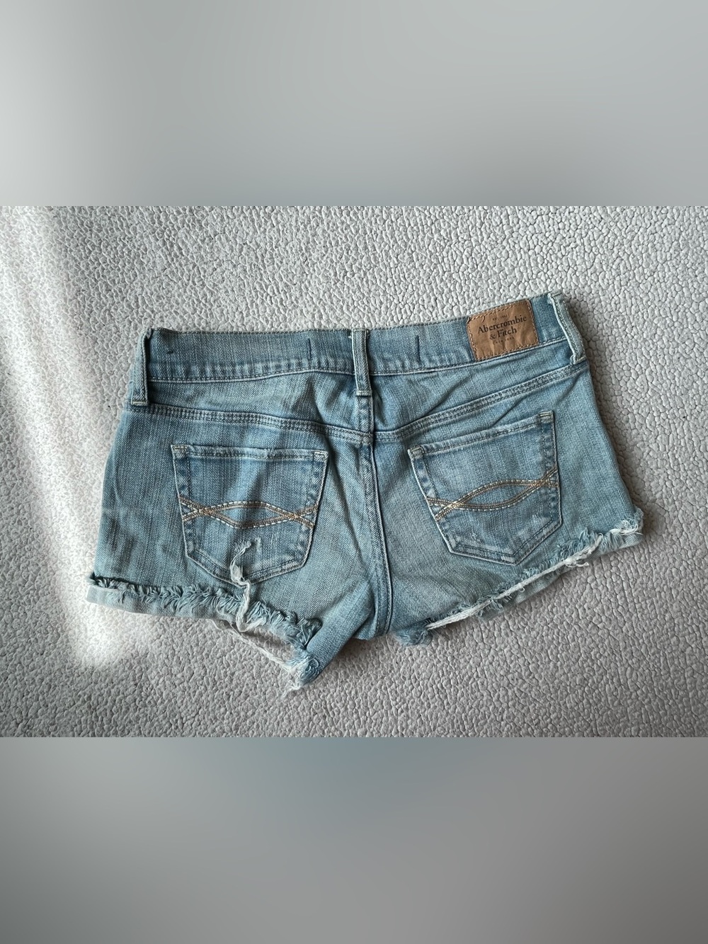 Y2K ABERCROMBIE & FITCH MICRO DENIM MINI SHORTS LOW RISE 0 / 25 - Picture 2 of 8